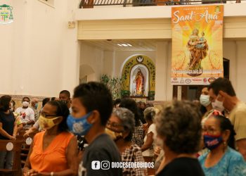 Cartaz da Festividade de Sant’Ana 2022 é lançado na catedral diocesana