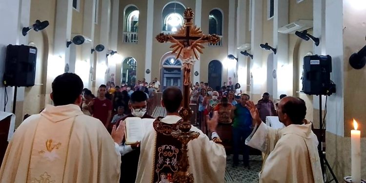 Missa celebra 100 anos de construção da Igreja Matriz de Santo Antônio