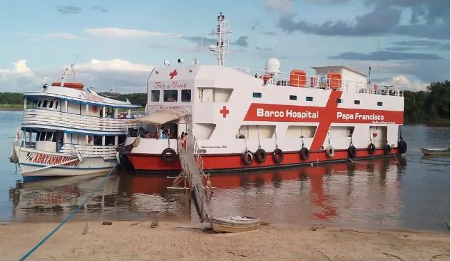 Em Oriximiná, Barco hospital Papa Francisco realiza expedição com mais de 20 serviços de saúde em comunidades ribeirinhas
