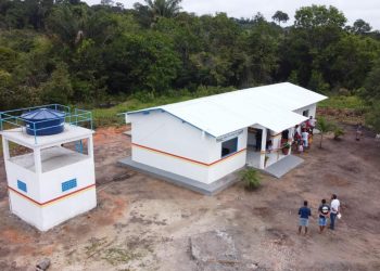 Escola construída na comunidade Mussurá, em Oriximiná, homenageia servidor vítima da Covid-19