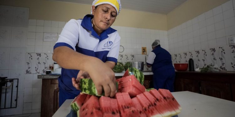 Seduc abre PSS para formação de cadastro de reserva de professores e merendeiras