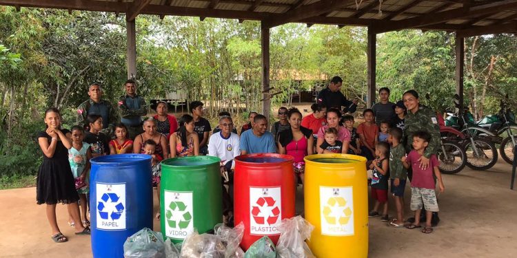 Ideflor-Bio e Polícia Militar instalam ponto de coleta de resíduos na Flota Trombetas