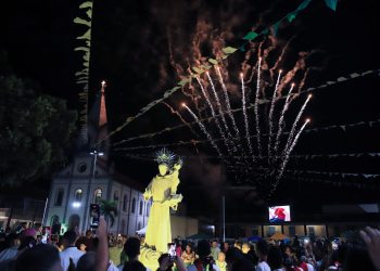 Prefeitura de Oriximiná e Diocese inauguram escultura em homenagem ao Padroeiro Santo Antônio