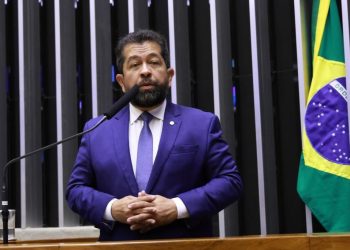 Henderson Pinto propõe desonerar IPI para produtores de leite