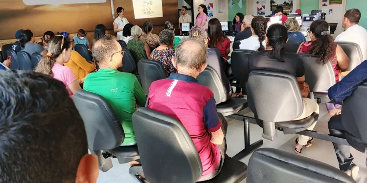 Hospital de Oriximiná realiza palestra sobre hipertensão e destaca papel do farmacêutico no SUS