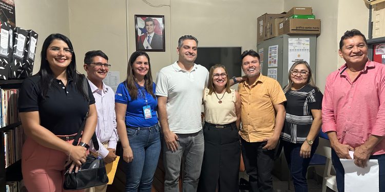 Comitiva de Oriximiná cobra contratação de professores e apoio escolar em reunião com secretário de Educação do Pará